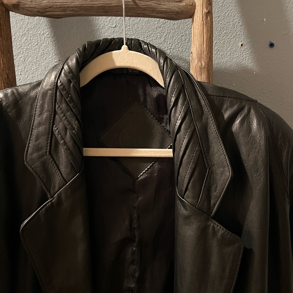 Designer leather jacket - Picture 3 of 3